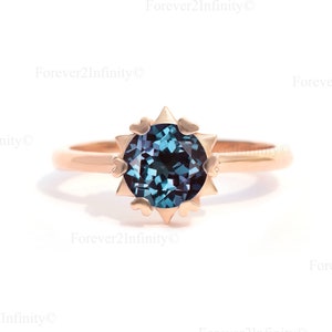 Unique Round Alexandrite Solitaire Ring, Vintage Alexandrite Engagement Ring, Bridal Promise Ring, June Birthstone, Anniversary Gift For Her