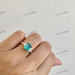 Vintage Emerald Engagement Ring, Unique Emerald Ring, Green Gemstone Ring, May Birthstone, Emerald Promise Ring For Women, Anniversary Gift