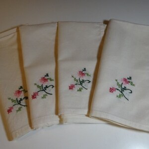 Vintage Hand Cross Stitched Flower Designed Napkins Set of 4