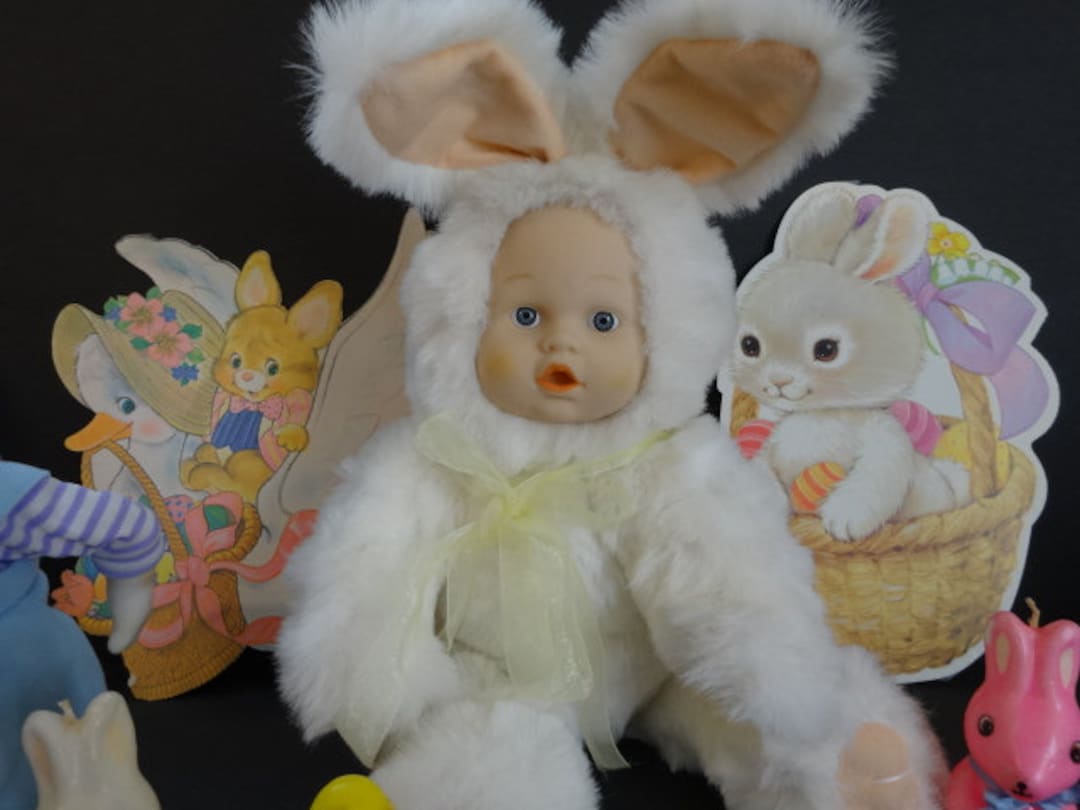 Bunny Megan Hopping Bunny Wind Up – Toys on the Square