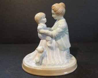 Avon 1995 "A Mother's Love" Porcelain Figurine