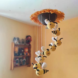 Patrón móvil abejas a ganchillo amigurumi, decoración habitación niños, regalo baby shower crochet, patrón móvil recién nacido