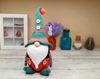 Christmas Gnome Crochet Pattern: Holiday Amigurumi (PDF Pattern)