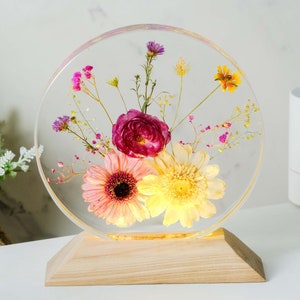 Handmade Daisy & Rose Resin Lamp: Floral Epoxy Night Light