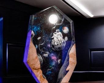 Spersonalizowana lampa Galaxy z żywicy epoksydowej: drewniana lampka nocna