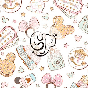 Pode incluir: Um padrão sem costura que apresenta uma variedade de ilustrações caprichosas, incluindo orelhas do Mickey Mouse, uma câmera, um bilhete com o texto "Magical World" e um design em forma de estrela. O fundo é branco com acentos rosa, azul e amarelo.