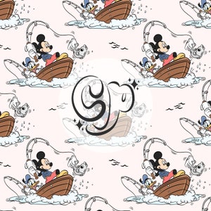 Pode incluir: Um padrão sem costura com Mickey Mouse e Donald Duck pescando em um barco sobre um fundo rosa. O padrão está cheio de ondas brancas e pretas, varas de pesca e peixes.