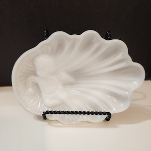 Vintage Milk Glass Cherub Footed Soap Dish - Angel Trinket Dish - Avon