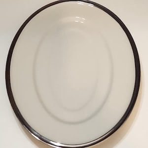 Lenox Solitaire Oval Underplate For Gravy Boat, Bone China, White With Platinum Trim - Replacement Plate