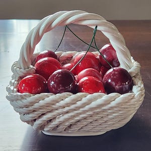 capodimonte 果物皿 盛り皿 イタリア製 陶器 Capodimonte Cherries - Etsy