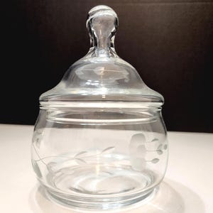 Princess House Heritage Etched Cear Glass Jar With Lid - Candy Dish -Apothecary Jar