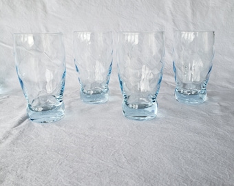 Set of 7 ribbed plastic cups by Majestic USA