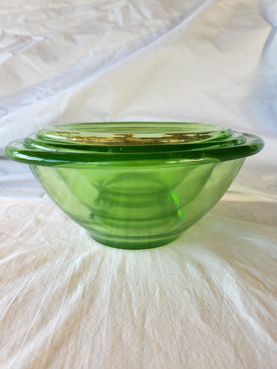 Set of 3 Green Depression Glass Nesting Mixing Bowls With Rolled