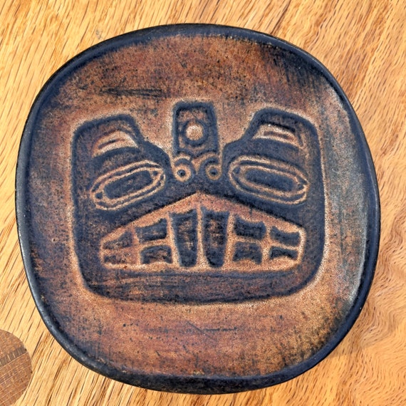 1970s Handmade Native Canadian Haida Style Red Cl… - image 1