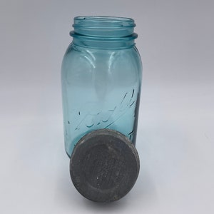 1910&#39;s &#39;Perfect Mason&#39; Ball Glass Mason Jar w/ Zinc Lid (Quart Sized)