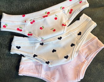 Elastic Free, Polyester Ribbed Knit Sporty Thong