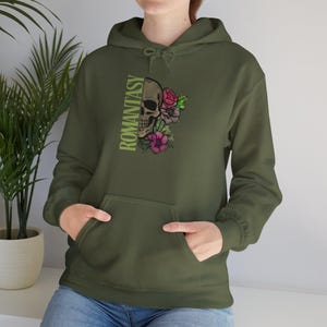 Romantasy Book Lover Hoodie - Bluza z kapturem unisex fantasy, prezent dla fana literatury, odzież dla uzależnionych od czytania, sweter dla miłośników bibliotek, Bookworm