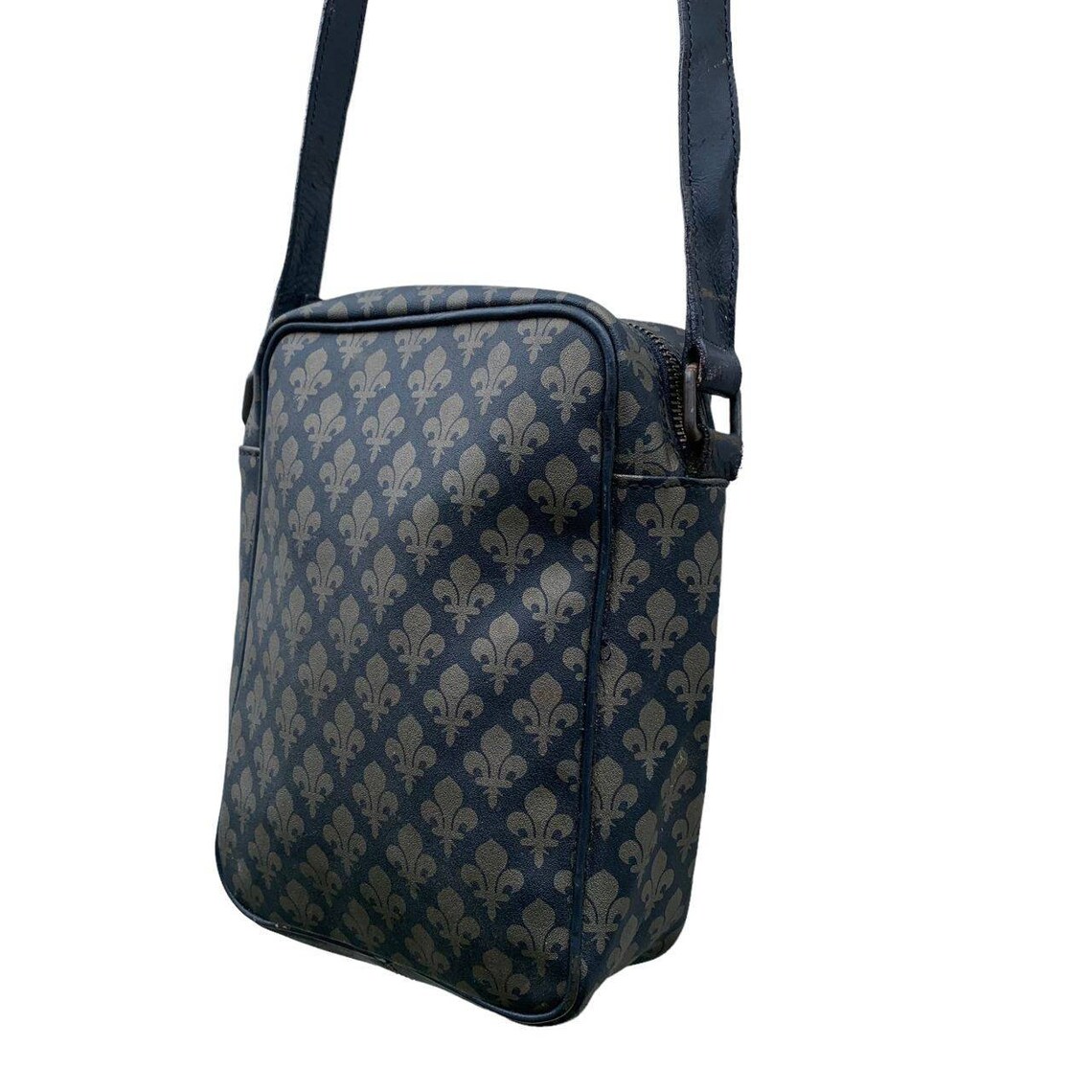 Vintage Patrick Cox Crossbody Bag Unisex  Shoulder Bag Unisex Saddle Bag Designer Bag 90s Crossbody Bag Travel Bag Gift For Her, foto 4 di 5
