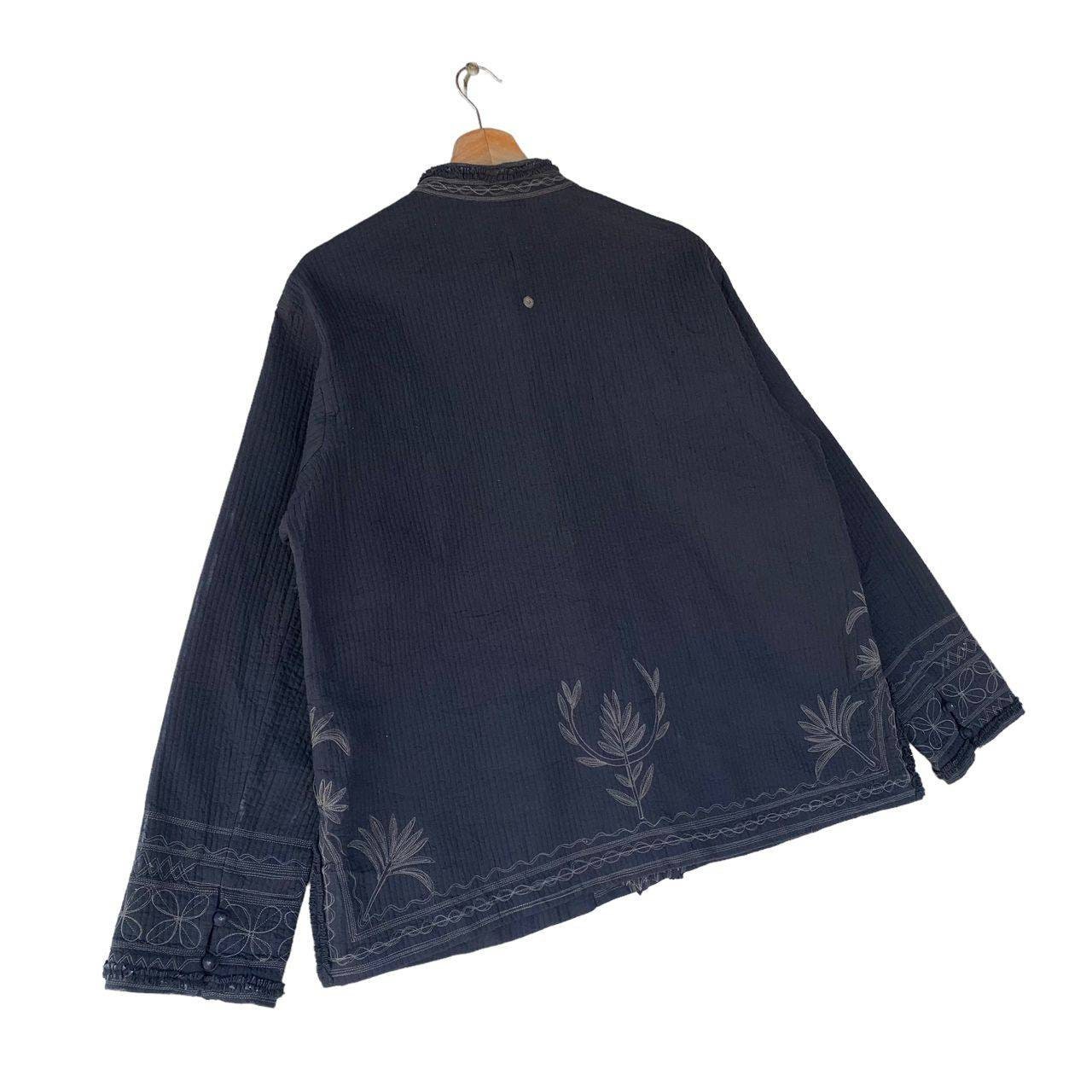 L106　HaaT ISSEY MIYAKE　シルク刺し子ジャケット　花柄刺繍 L106 HaaT ISSEY MIYAKE シルク刺し子ジャケット 花柄刺繍 L106 HaaT