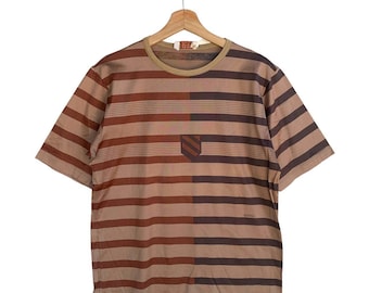 Vintage Gucci Tshirt Luxury Authentic 90s Graphic Vintage Clothing Retro Style Trendy Streetwear Tee Shirt