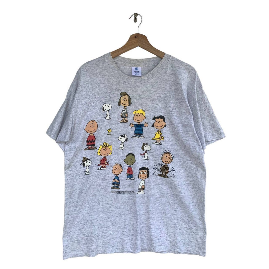 Vintage PEANUTS Characters Cartoon Tshirt 90s American Vintage Clothing