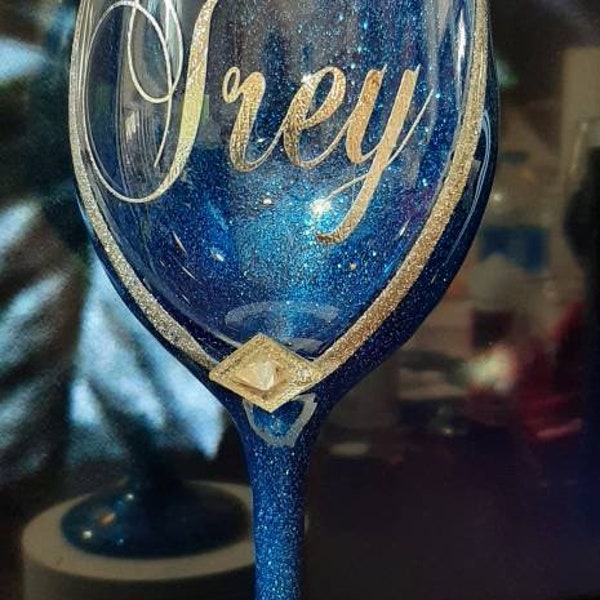 Personalized, Glitter,  Rhinestone, Wine Glasses,Smooth finish, Different color options, handmade barware