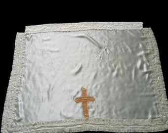 Vintage side altar cover