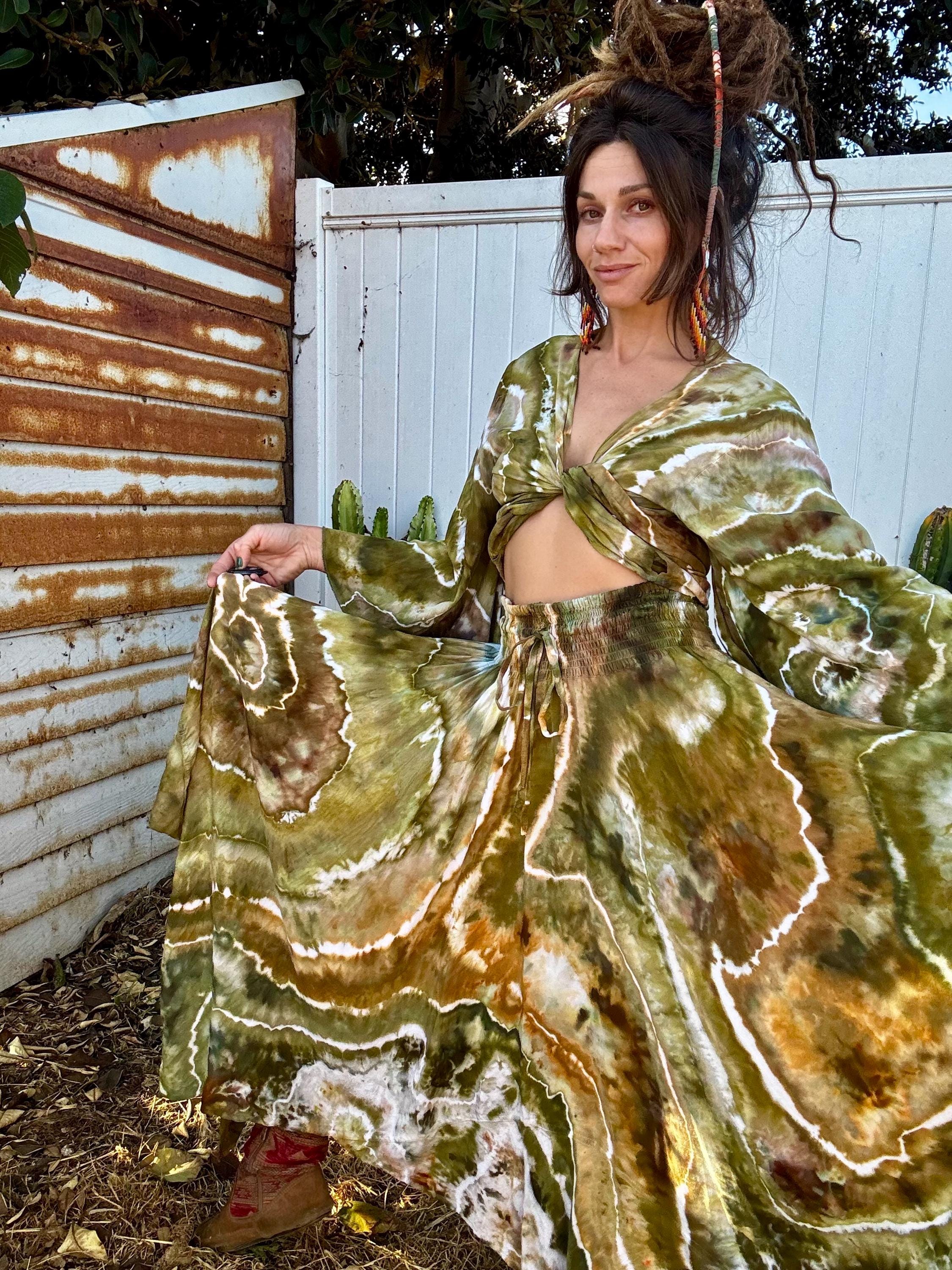 green emerald velvet dress CRIMSON PEAK™ Allerdale Moth Wallpaper Midi Dress Olive -Goth Clothing – La  Femme En Noir main image 1