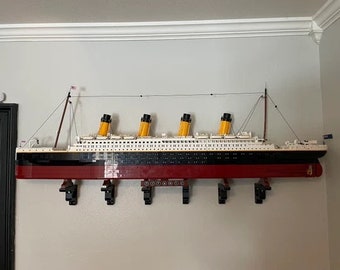 Soportes de pared Titanic 10294 – Soportes de exhibición impresos en 3D con tornillos y anclajes