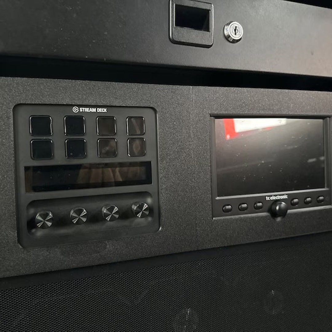 TC Electronic Clarity M & Stream Deck Plus Rack Mount – 19