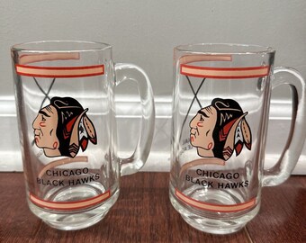 Chicago Blackhawks Vintage National Hockey League Glass Mugs (2)