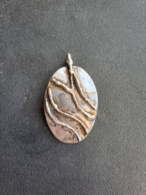 Pendentif Vintage En Métal Argenté - Bijou Ancien Occasion, Sans Marque