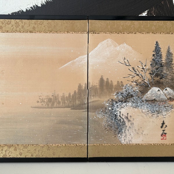 Vintage zwei-Panel japanischer Byobu Paravent; Chinoiserie Wandkunst, Verschneite Bergszene, handgemalt auf Seide; Asiatische Winterlandschaft