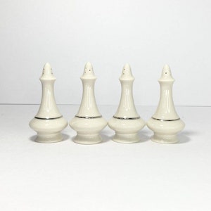 Lenox REGENCY, Set of 2 Salt & 2 Peppers Shaker Sets, 4” Platinum/Silver Rim USA