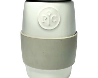 The Pampered Chef Ceramic Egg Cooker 1529 White with Gray Sleeve, New - No Box
