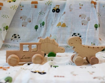 voitures jouets en bois personnalisés gravure prénom cadeau enfant