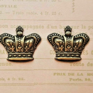 Small Brass Crown Stampings x 2 - 3347RAT