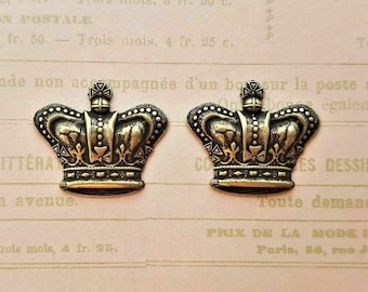 Small Brass Crown Stampings x 2 - 3347RAT
