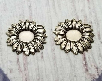 Brass Sunflower Stampings x 2 - 70RAT