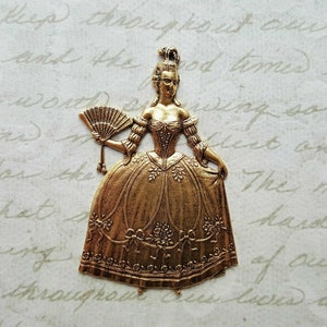 Große Messing Marie Antoinette Stamping x 1 - 9045SG