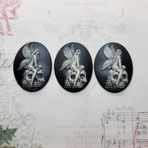 Antiqued 40x30mm Skulll Zombie Cameos (3) - ANTBLKL911 Jewelry Finding