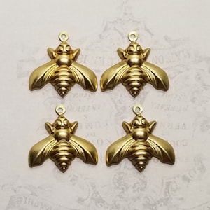 Raw Brass Bumble Bee Charms (4) - E122621XL