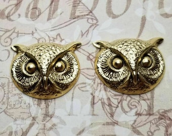Small Brass Owl Head Stamping x 2 - 1474FF