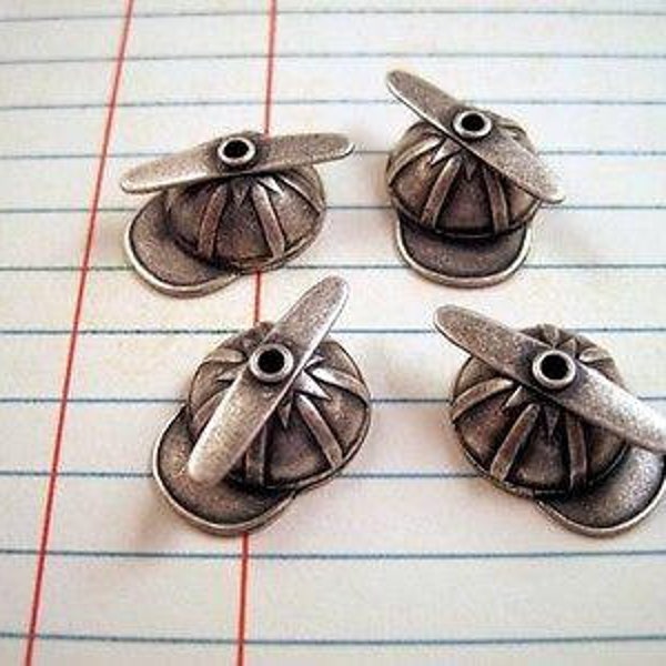 Oxidized Silver Plated Brass Cap With Propeller Stampings (4)-SORAT7236