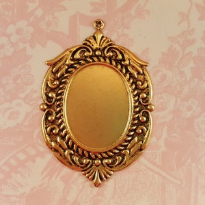 Large Matte Gold Fancy Filigree Charms With Setting (2) - GOL975