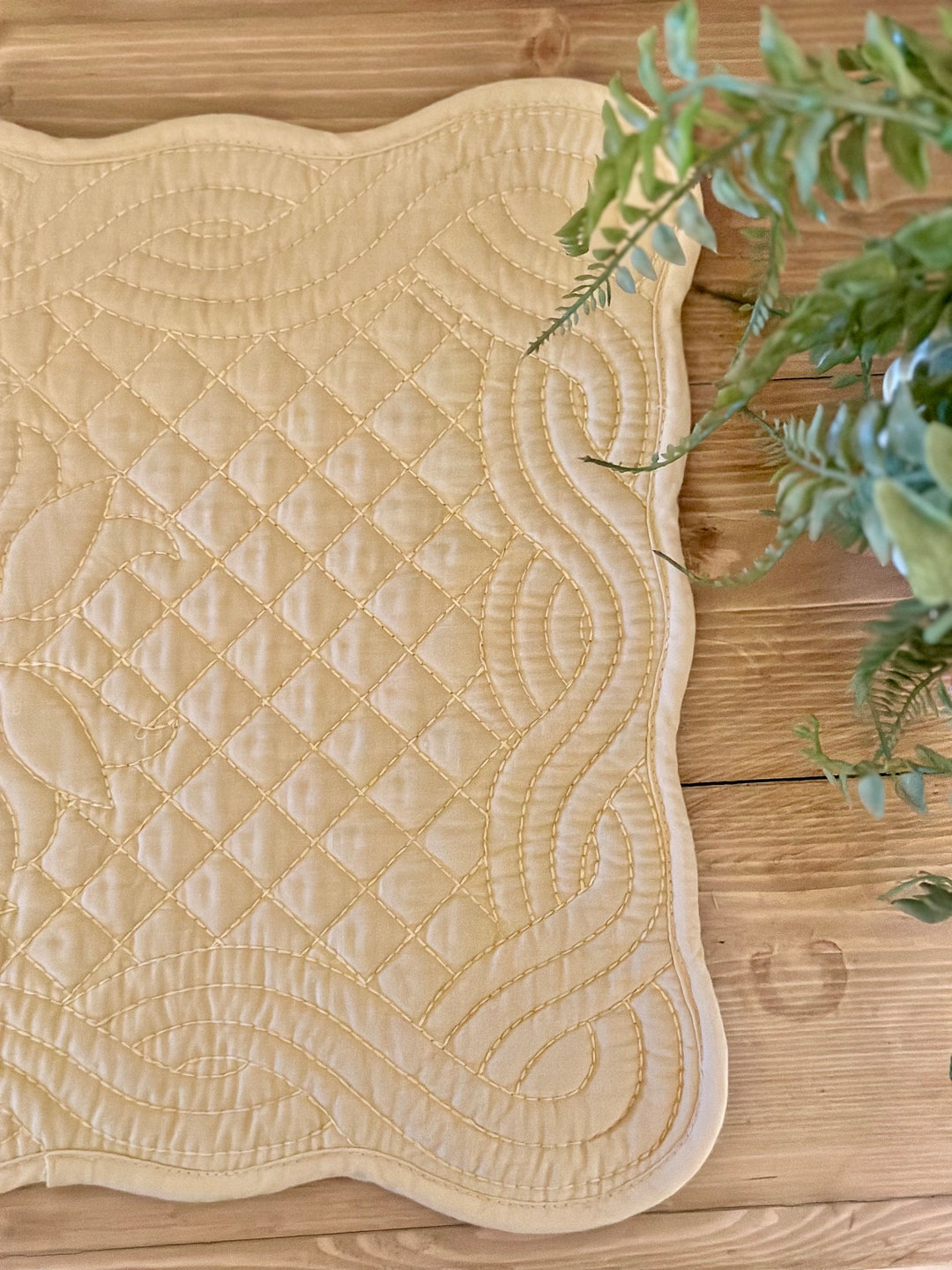 Vintage Flower Yellow with Black  Placemat Set main image 1