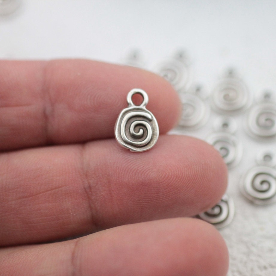 60 Ciondoli A Gabbia Spirale Placcati Argento + 60 Catenine - 4 Misure: 8, 14, 20, 25 Mm - Per Creare Gioielli