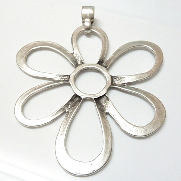 Silver pendant, Big daisy pendant for women, Flower necklace craft, Floral jewelry materials, Elegant charm pendant, Leather necklace, P71