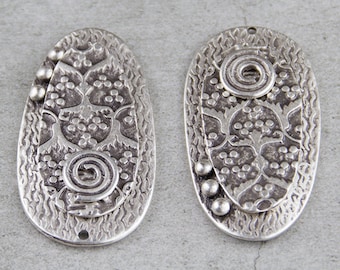Boho Sterling Silver Plated Medallion Pendant, Hippie Necklace Finding, ZM276