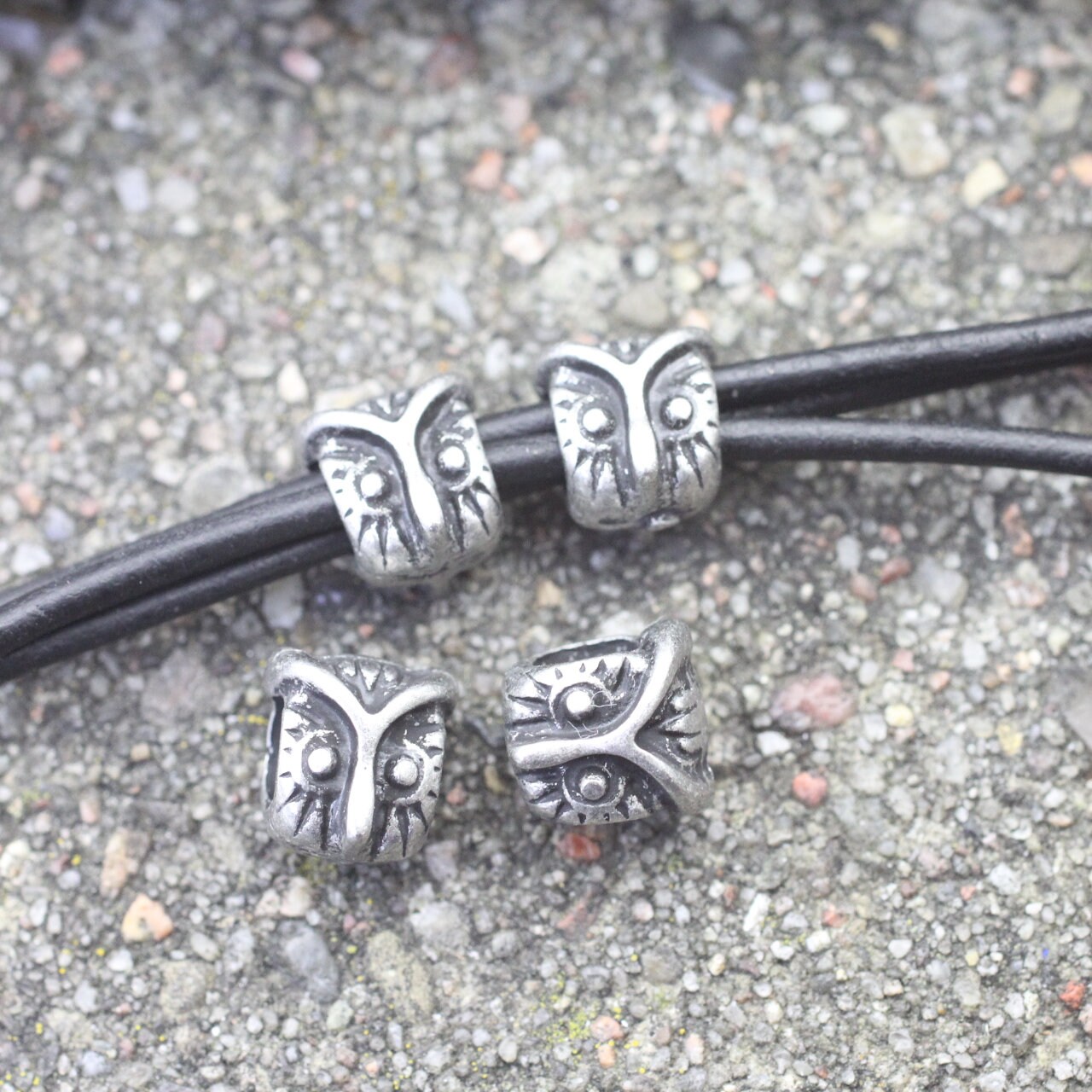10 Sheep Beads, Silver Beads, Sheep Charms, Jewelry Findings 10 Sheep Beads, Silver Beads, Sheep Charms, Jewelry Findings